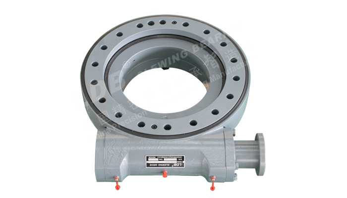 高空作業(yè)車回轉驅動